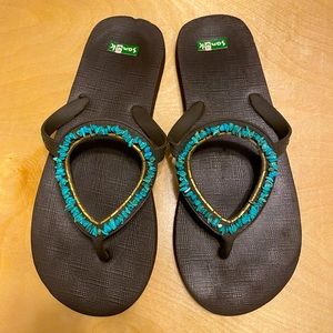 Sanuk sandals w/ turquoise accent